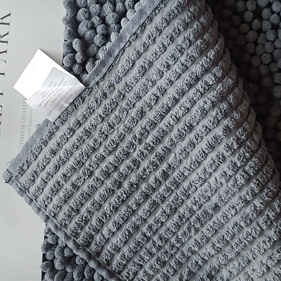 Chenille Bath Rug Set - Picture 5 of 8